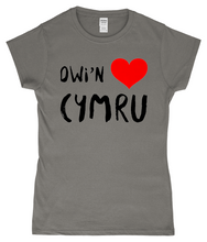 Load image into Gallery viewer, Dwi'n Caru Cymru - Crys-T "fitted"