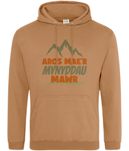 Load image into Gallery viewer, Aros mae’r mynyddau mawr - Hwdi