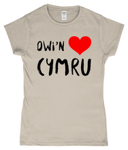 Load image into Gallery viewer, Dwi'n Caru Cymru - Crys-T "fitted"
