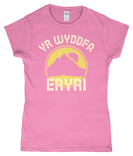Load image into Gallery viewer, Yr Wyddfa - Eryri - Crys-T "Fitted"