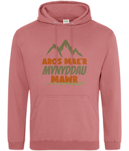 Load image into Gallery viewer, Aros mae’r mynyddau mawr - Hwdi