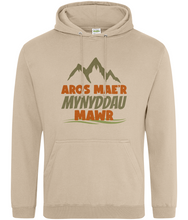 Load image into Gallery viewer, Aros mae’r mynyddau mawr - Hwdi